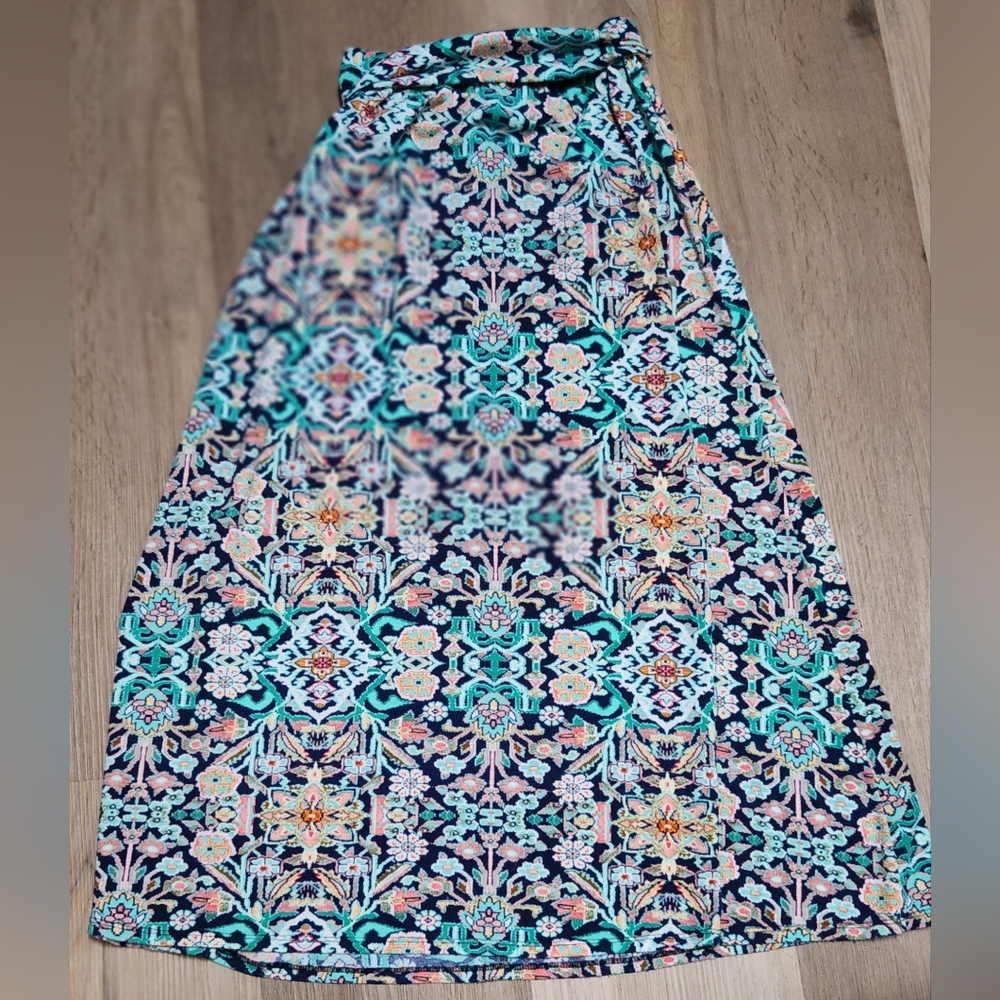 Joe B. Colorful Maxi Skirt Sz S BIN K